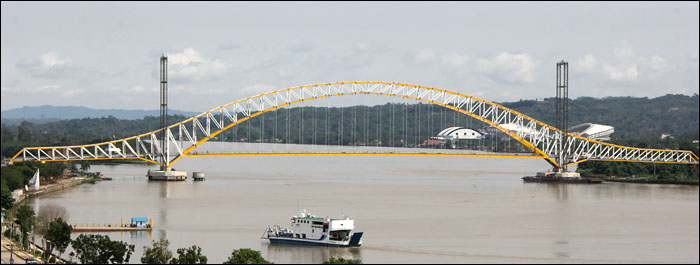 Jembatan Kutai Kertanegara