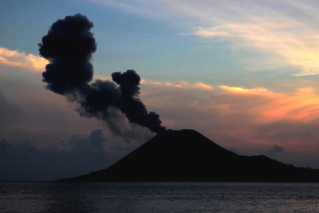 Gunung Krakatau