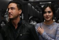 Raisa Lepas Kangen Dengan Hamish Daud di Bandara …