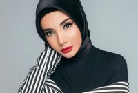 Akibat Pose Begini saat Pemotretan Brand Fashionnya, Zaskia Sungkar Dihujat Netizen