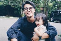 Perubahan Penampilan Jadi Kado Ulang Tahun Pernikahan Herfiza Untuk Ricky Harun?