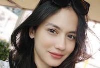 Karena Komentar Mike Lewis di Postingan Foto Pevita Pearce ini Bikin Netizen Bilang ‘Duda Semakin di Depan’