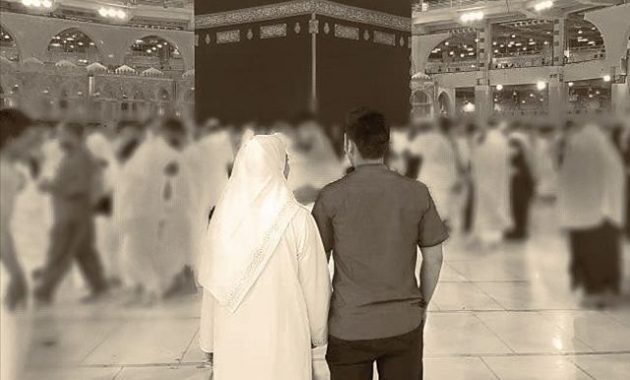 Bukan Cuma Ibadah, 6 Hal ini Juga Dilakuin Sama Para Artis Pas Mereka Umrah. Duh, Kalian Setuju Gak sih Sama No 3 dan 4?