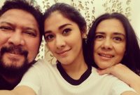 Sudah Lama Cerai, 9 Potret ini Buktikan Jamal Mirdad dan Lidya Kandou Tetap Harmonis. Duh, Manisnya!