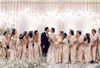 Meski Tanpa Kebaya, Gaun Para Bridesmaid di Pernikahan 15 Artis ini Tetap Sukses Mencuri Perhatian