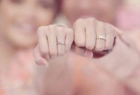 7 Design Wedding Ring Pasangan Artis Tanah Air ini Unik Banget! Bisa Jadi Inspirasi Buat Kamu Calon Pengantin