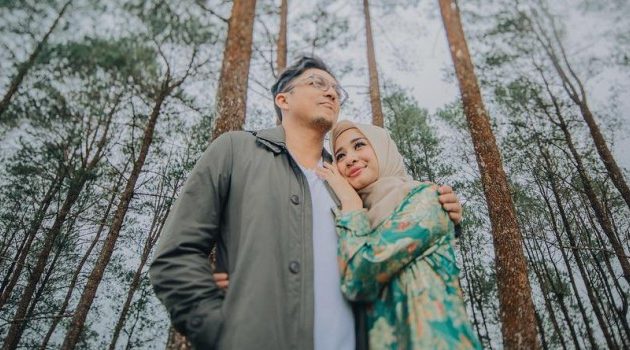 Prewedding, 10 Potret Bella dan Suami ini Benar-benar Manis dan Penuh Makna