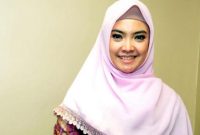 Moms, Ini Loh Rahasia Cantik di Usia 40-an ala Inggrid Kansil