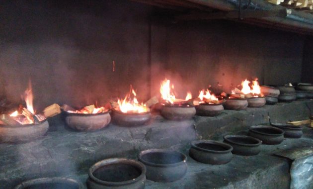 Menikmati “Kue Neraka” di Koto Baru, Sumatera Barat