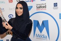 6 Fakta Mengenai Amena Khan, Model Berhijab L’Oreal Pertama