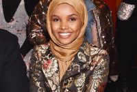 Model Berhijab Halima Aden Guncang Milan Fashion Week