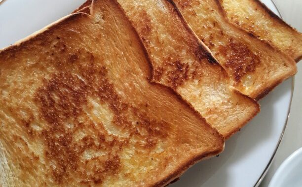 Sarapan Roti Bakar Bikin Langsing?