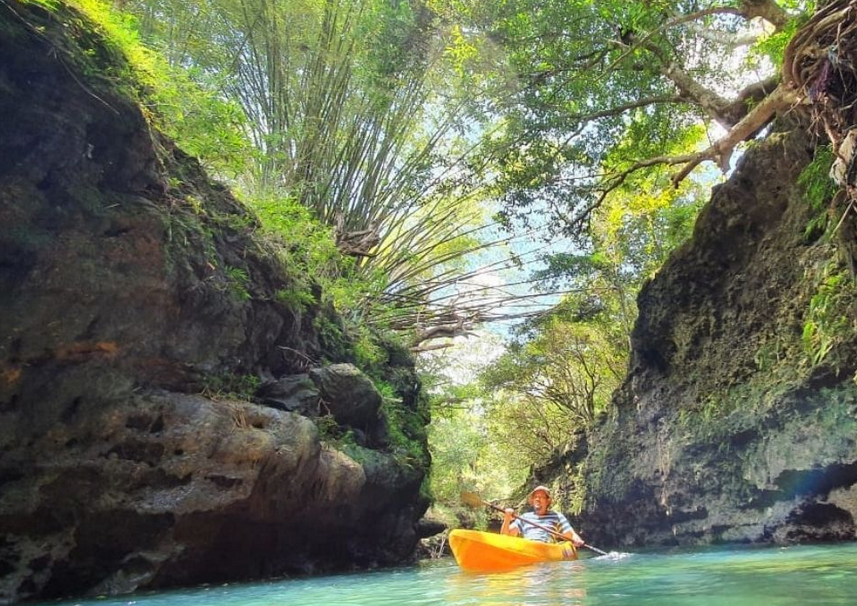 Menelusuri Keindahan Pantai Pangandaran