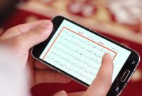 Aplikasi Al-Qur’an dalam HP, Apa Hukumnya Ya?