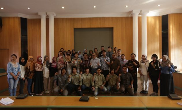 30 Mahasiswa UGM Diberangkatkan PLN Ekspedisi Papua Terang