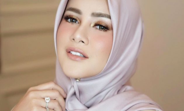 Menyusul Langkah Sang Adik, Olla Ramlan Putuskan Berhijab