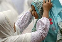 Ketika Anak Bertanya, ‘Aku Pakai Jilbab, Kenapa Temanku Tidak?’