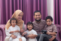 Cara Teuku Wisnu dan Shireen Tanamkan Nilai Kebaikan pada Anak Sejak Dini