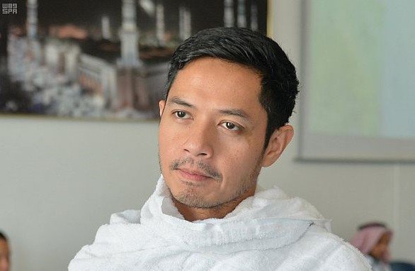 Dude Harlino Tunaikan Haji