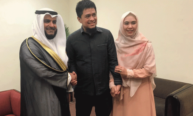 Oki Setiana Dewi Datangkan Hafiz Al Qur’an Asal Kuwait