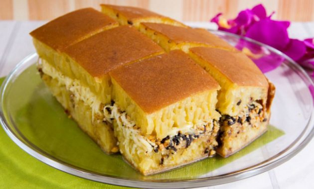 10 Resep Martabak Manis Sederhana, Enak dan Praktis