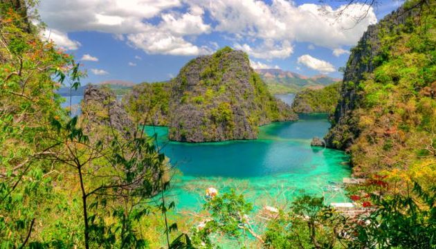 10 Pulau Paling Indah di Dunia, Ada di Indonesia Juga Lho!