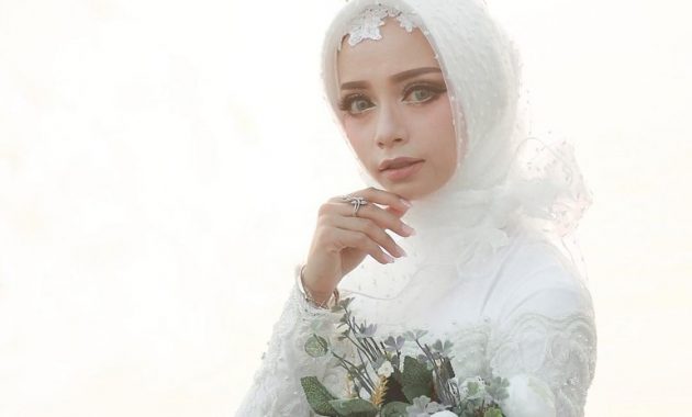 12 Inspirasi Hijab Pengantin yang Cantik dan Elegan untuk Hari Spesial