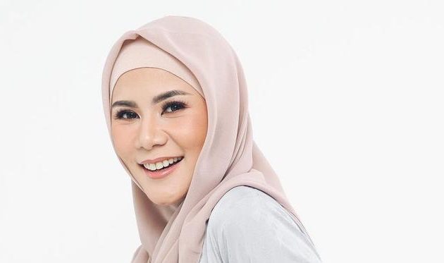 Artis Indonesia yang Mantap Berhijab di Tahun 2019