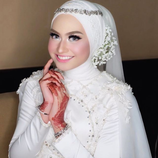 12 Inspirasi Hijab Pengantin yang Cantik dan Elegan untuk Hari Spesial