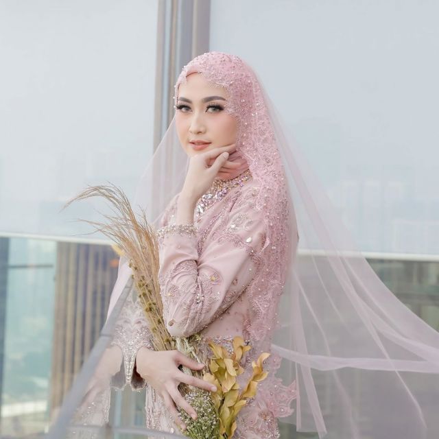 12 Inspirasi Hijab Pengantin yang Cantik dan Elegan untuk Hari Spesial