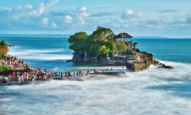 10 Pulau Paling Indah di Dunia, Ada di Indonesia Juga Lho!