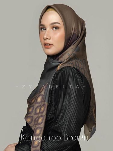 10 Rekomendasi Online Shop yang Menjual Hijab Voal Paling Diburu Hijabers 