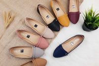 7 Rekomendasi Flat Shoes Wanita yang Manis dan Ternyaman