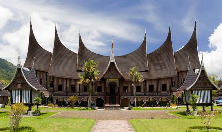 gambar rumah adat di indonesia