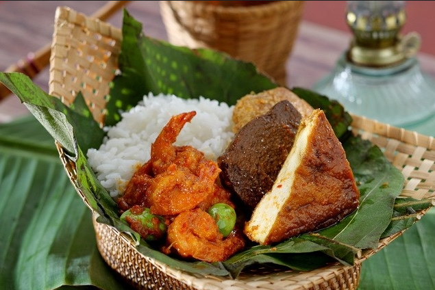 Makanan Khas Jawa Barat Paling Enak dan Jadi Favorit 