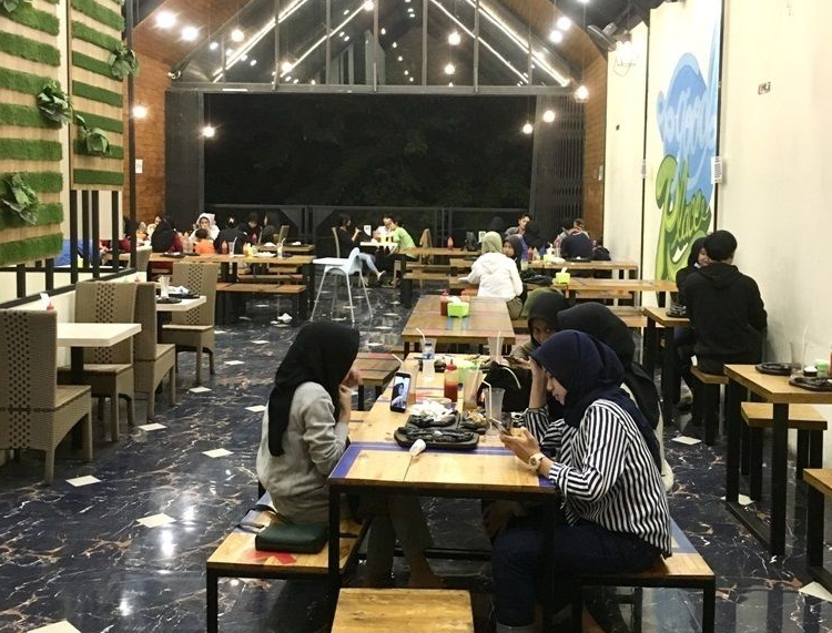 21 Tempat makan di Depok yang Cocok untuk Kumpul Keluarga