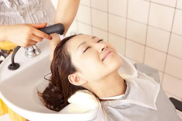 10 Tips Creambath di Rumah Agar Rambut Tetap Indah