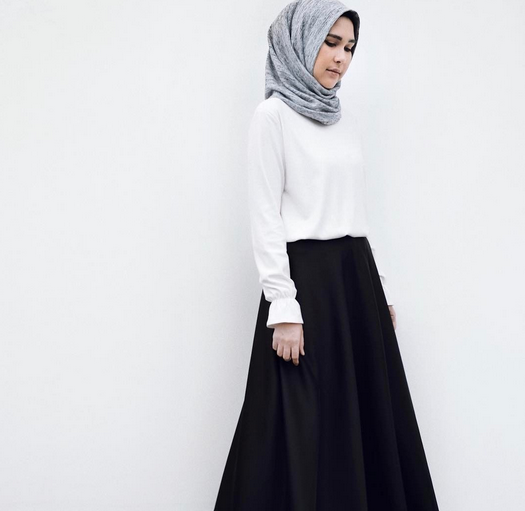 7 Trik Fashion untuk Wanita Bertubuh Mungil