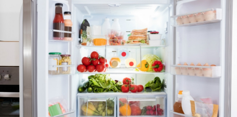 Trik Aman Menyimpan Makanan di Kulkas Saat Listrik Padam