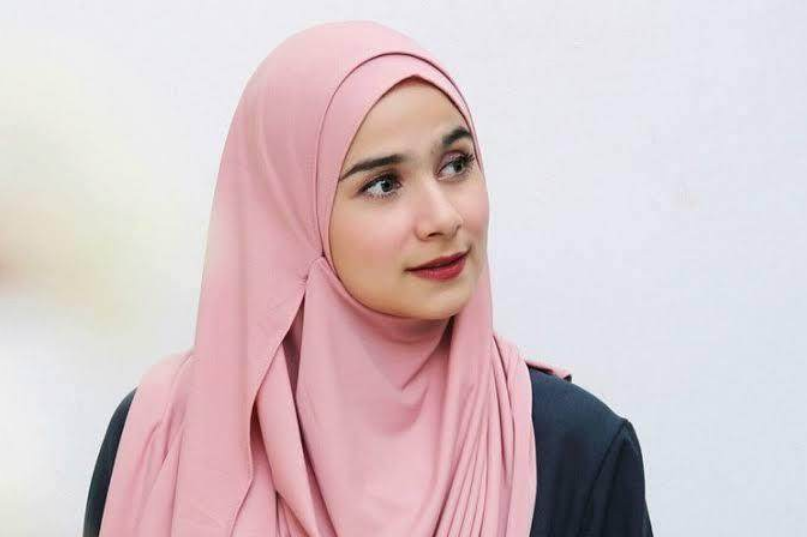 Ini 8 Cara Mencegah Bau Tak Sedap pada Hijab
