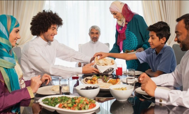 3 Hikmah Makan Sahur di Bulan Ramadhan