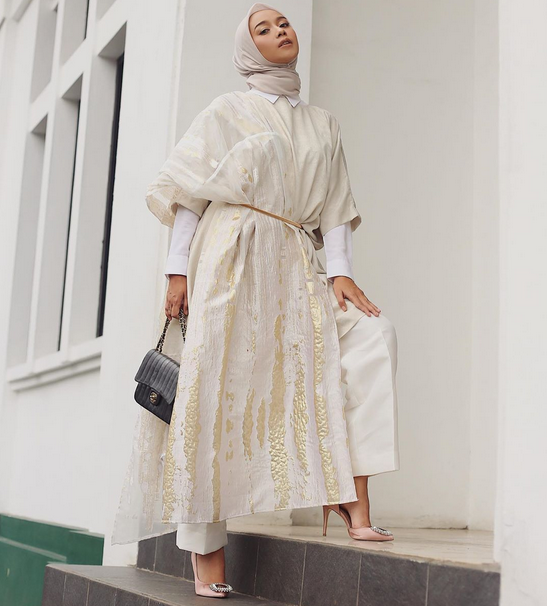 10 Ide Baju Lebaran Paling Hits. Cocok untuk Wanita Berhijab