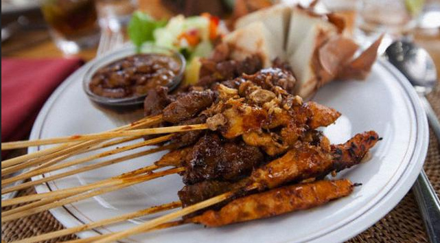 8 Kuliner Unik dari Berbagai Daerah di Indonesia yang Hanya Ada Saat Ramadhan