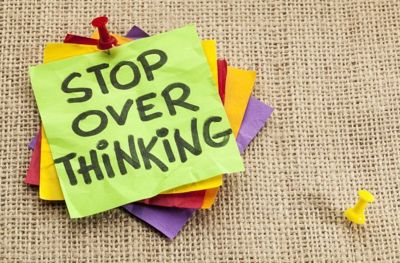 6 Dampak Buruk Akibat Terlalu Overthinking bagi Kesehatan dan Cara Mengatasinya