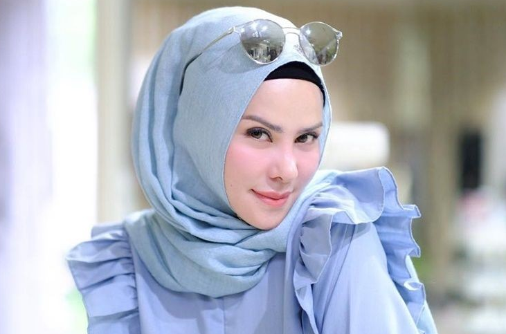 10 Artis Mualaf yang Putuskan untuk Berhijab