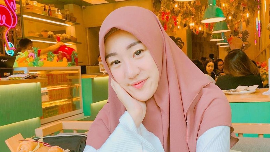 10 Artis Mualaf yang Putuskan untuk Berhijab