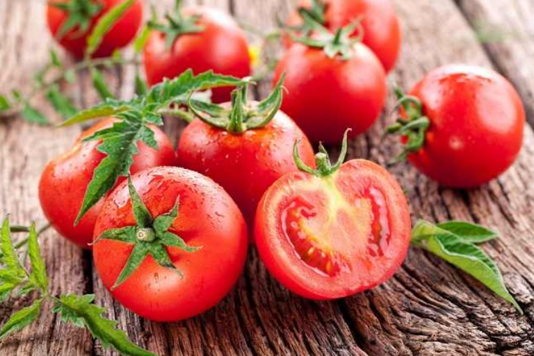 10 Manfaat Tomat untuk Ibu Hamil