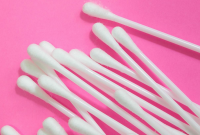 Ini 7 Bahaya Membersihkan Telinga dengan Cotton Bud