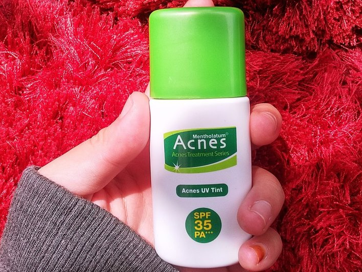 5 Rekomendasi Sunscreen yang Aman untuk Kulit Berjerawat