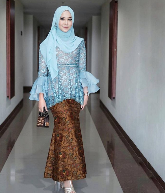 Tips Memilih Rok Kebaya Sesuai Bentuk Tubuh